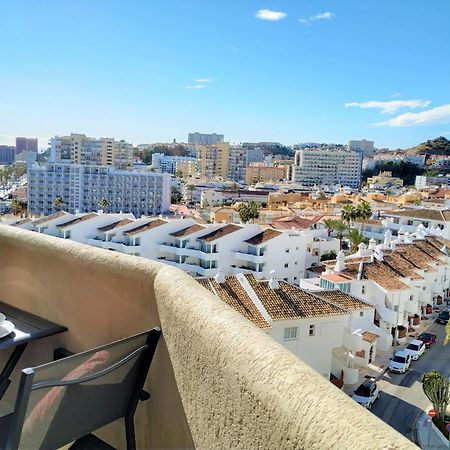 Deluxe Apartment In Benalbeach With Beach Views Benalmádena Exteriör bild
